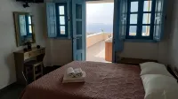 Panorama Oia Apartments - 3-Star