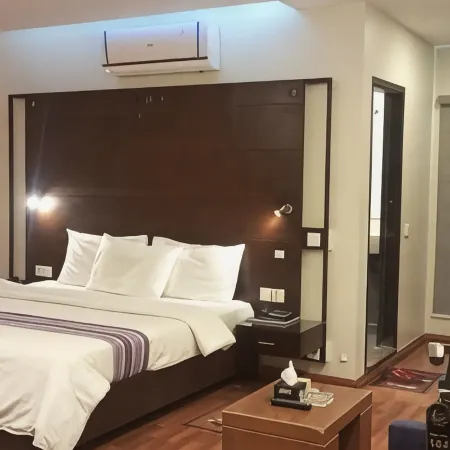 Hira Guest House