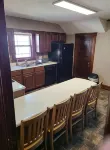 Cozy upstairs bungalow - 2-Star