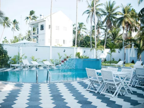 Phuong Tay Guest House - Pensions
