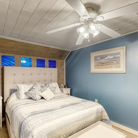 Oceanview Riverfront retreat w/ hot tub and private dock! - 10 min from DE Turf
