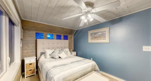 Oceanview Riverfront retreat w/ hot tub and private dock! - 10 min from DE Turf