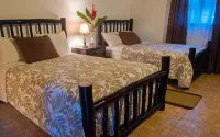 Zero minutes to the most prestigous cove in the area Hotels in 