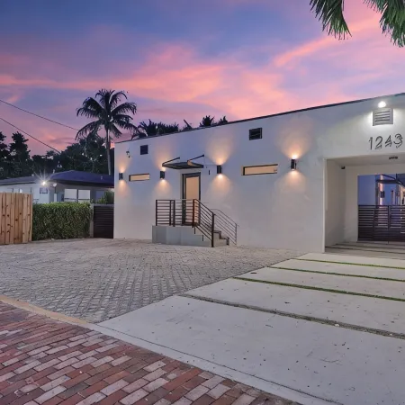 Modern Villa 1 in Miami close to Brickell, Wynwood, near everything