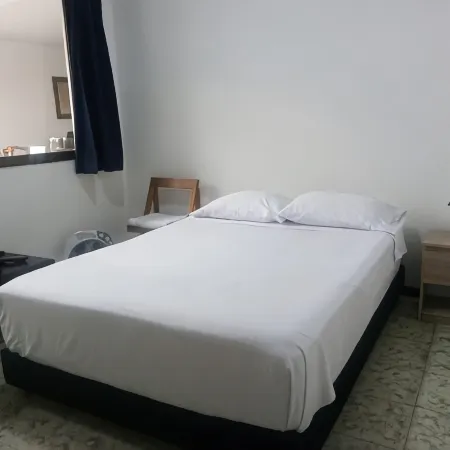 50N15 B&B