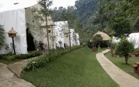 Maribaya Glamping Tent - spa