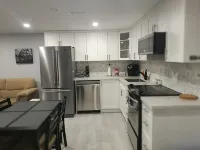 Beautiful 2-bedroom Guest Home in Guelph - piscine