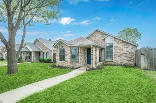 Adorable 2/2 Home-Patio, Games, Spa Vibes!  Weekend getaways or work stays - Homestays