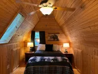 A Still Point Cabin and HOT TUB!