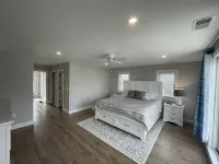 Shore Elegance! 5br 4 bath private home w/ 5 decks & hot tub just steps to beach - Boutique