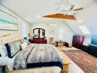 Waterfront lake house  private beach dock - Wifi