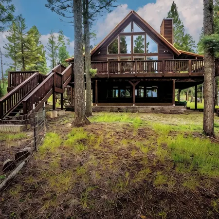 Spacious Mountain Cabin with Views, Deck, Second Living Area, New Hot Tub