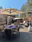 Aspen Ridge Chalet Walk to downtown Truckee and Safeway private hot tub dog ok - 3-نجوم