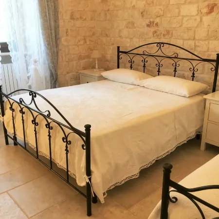 Villa Valentina - Authentic Stone House in the heart of Puglia Hotels in Cisternino
