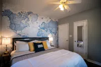 The Landing is a Cheerful 3 bedroom 2 bath home! - Wifi