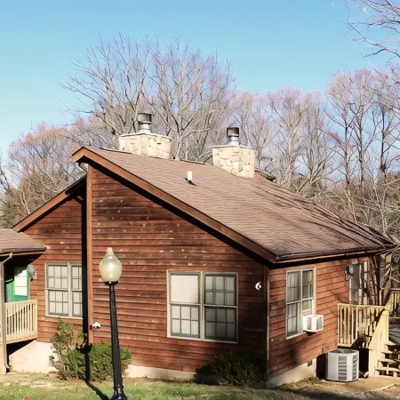 Minutes to Giant City - SIU - Shawnee Winetrail - Shawnee Forest - Wi-Fi