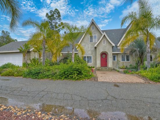Two Homes, One Lot Sleeps 18, Pool & Hot Tub Private Villa, 9 Miles from Beach.