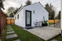 West Seattle Bungalow with Yard, Patio & Washer & Dryer - บังกะโล