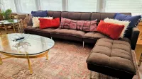 2Br/2BA, Clean, Comfy & Steps from Dining & Sound w/ Tesla Charging Station - 2-Star