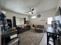 The Jolly Rancher, King beds, Luxury Furnishings, Great Reviews! - 4-Star