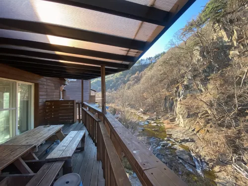 Muju Deogyusan Landscape Pension - Pet-friendly