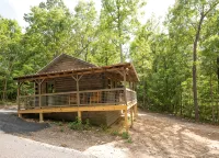 The Gilead Log Cabin - 3-Star