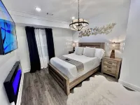 Glamorous Hideaway - 4-Star