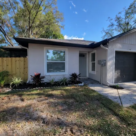 Palm Harbor Renovated 3-bedroom Hideaway!