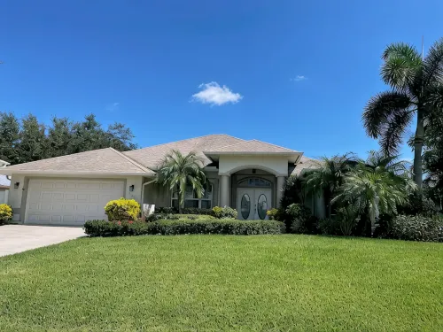 Coastal Charmer in the Sebastian Highlands - Wifi