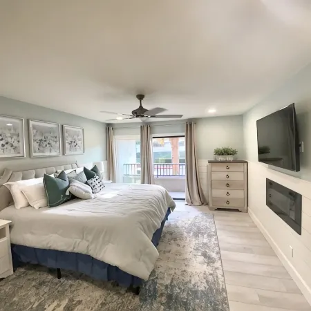 REMODELED 3 BEDROOM 2.5 BA. HOME ACROSS FROM PRIVATE BEACH OR WALK TO DOG BEACH!