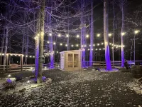 Spacious and cozy pet friendly chalet w/ hot tub & garden sauna - homestay
