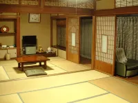 嶺雲荘｜御岳山の宿坊 - 2つ星