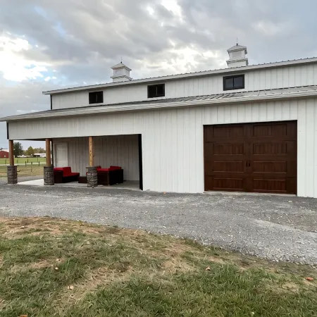 Cozy 3-bedroom cottage encased by expansive country pastures!