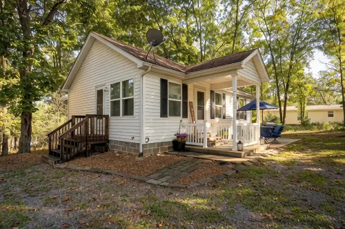 Cozy, Pet Friendly, Professional Host, Convenient Location - 3-Star