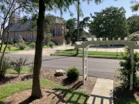 Large home in walking distance to everything downtown and False River - 3-Star