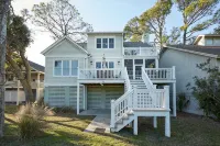 Gorgeous Oceanview Fripp Home on Golf Course! Golf Cart & 2 Amenity Cards incl. - Wi-Fi