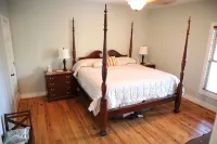 Cozy Modern Cabin near Wintergreen and Bold Rock - Homestays