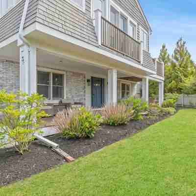 West End 2 Br 2 BA with Bonus Queen Sleep Sofa, Private Farmers Porch & Parking Hotel Exterior