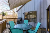 Massanutten Treehouse Mountainside Escape Overlooking the Resort Amenities - Villas