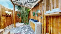 Bliss Sanctuary Vista Glamping and Club - Hot Tub