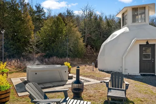 Dome House on Bear Creek - Hot Tub - 20 acres of Bear Creek Frontage - Secluded - 4-Star