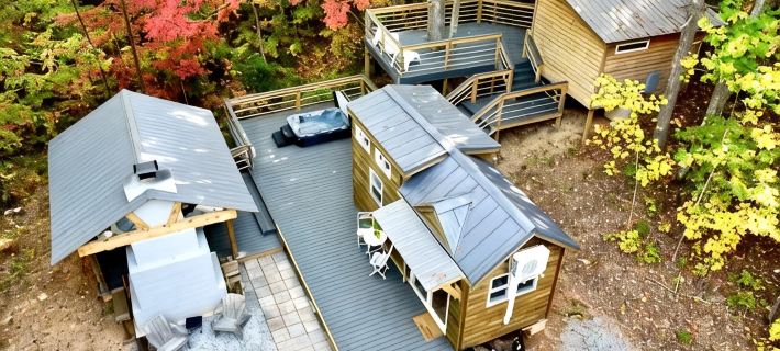 Secluded 34 Acres •Luxury Mountain Tiny Home with Treehouse Bedroom• Hot Tub Hotels in Monroe County