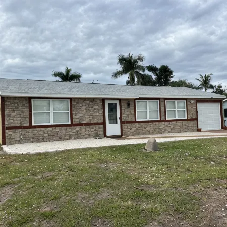 Island Cottage-Boat Ramp End of Street! Walk to Jug Creek Marina!