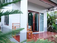 Pran Kiang Lay Hotels near Pak Nam Pran