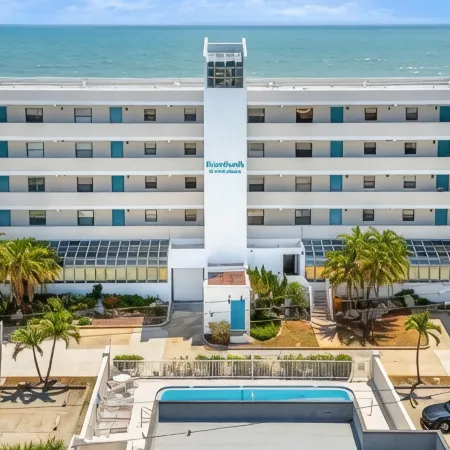 Boardwalk 205