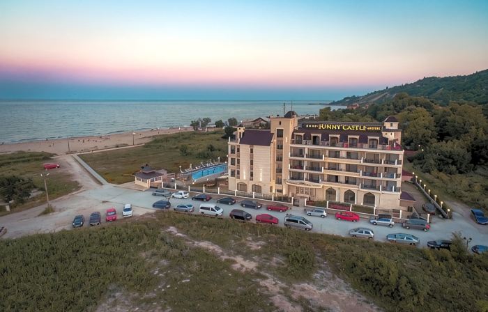 Sunny Castle Hotel - All Inclusive and Free Parking
