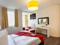 Ina Boutique 072 Hamburg St Georg Hotels near St. Georg