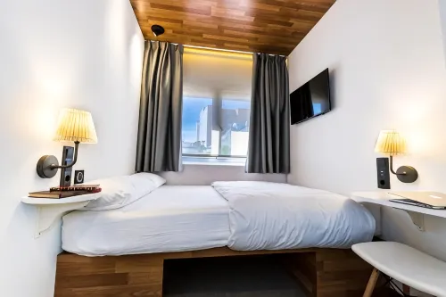 Far Home Bernabeu - Tiny houses