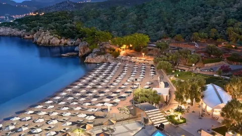 Maestral Resort & Casino in Przno