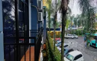 Hotel Batu Paradise Resort - parking